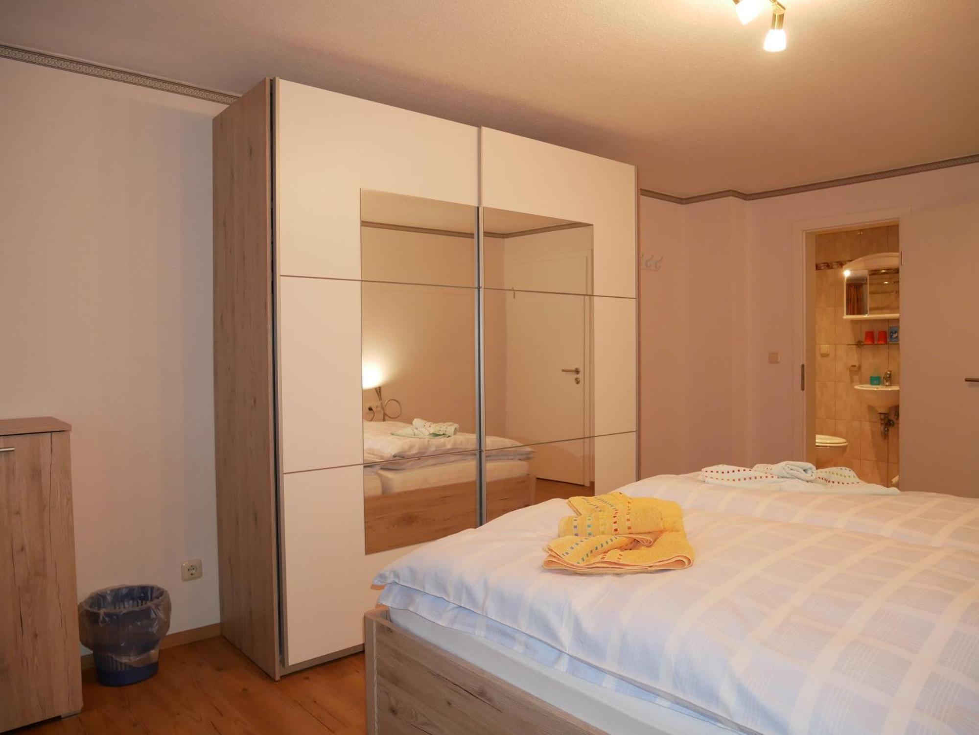 2 Ferienzimmer Inkl Fr & 1 Bungalow, Wlan, Garten, Grill Zinnowitz Eksteriør billede