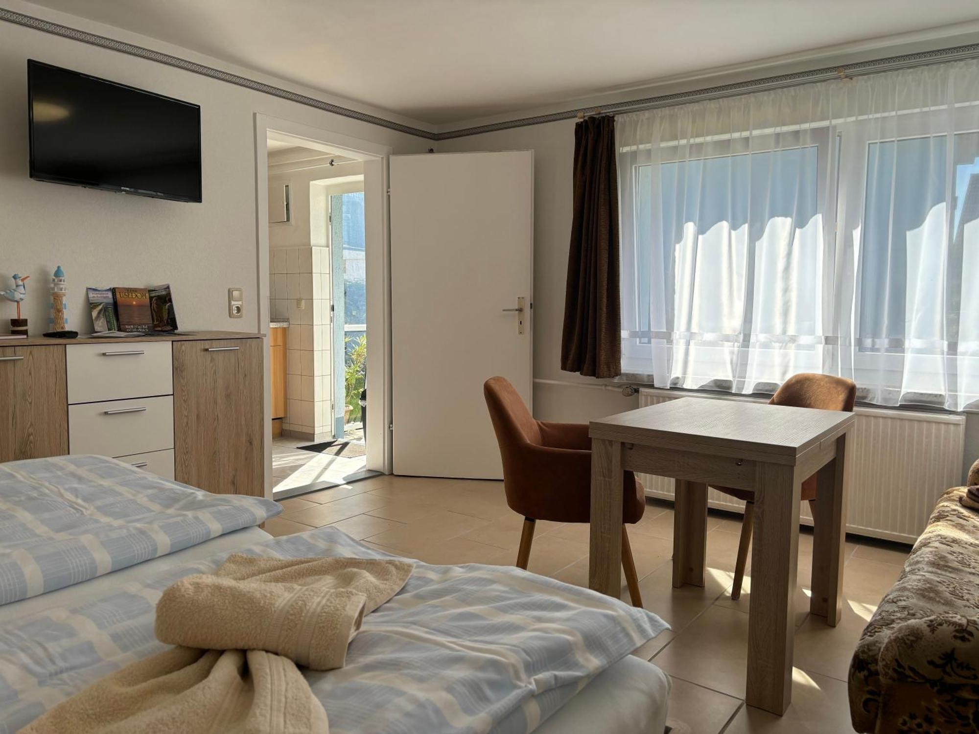 2 Ferienzimmer Inkl Fr & 1 Bungalow, Wlan, Garten, Grill Zinnowitz Eksteriør billede
